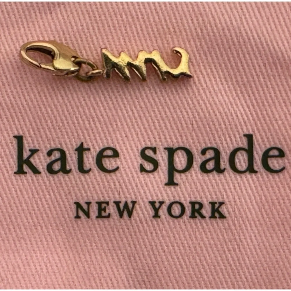 Kate Spade 12 KT Gold 'Mrs' Vintage Wedding Belles Charm (No Bracelet) - Picture 4 of 8